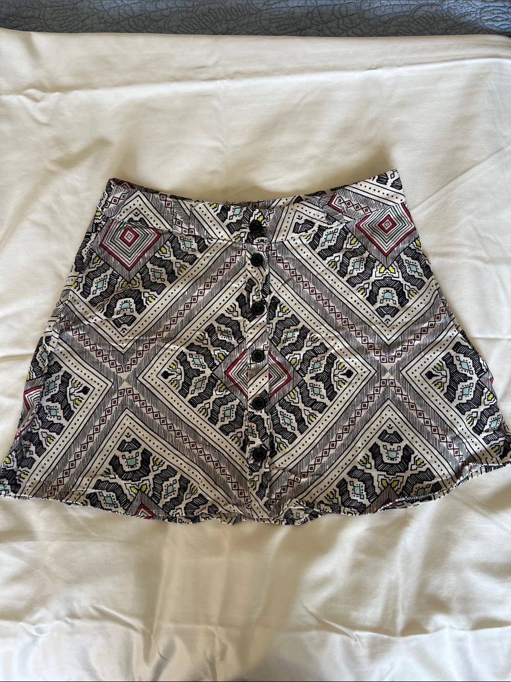 Forever 21 Buttoned Geo Mini Skirt